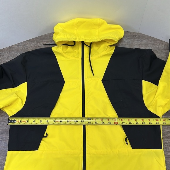 The North Face Women’s Peril Wind Jacket - Yellow Size Medium - Picture 10 of 12
